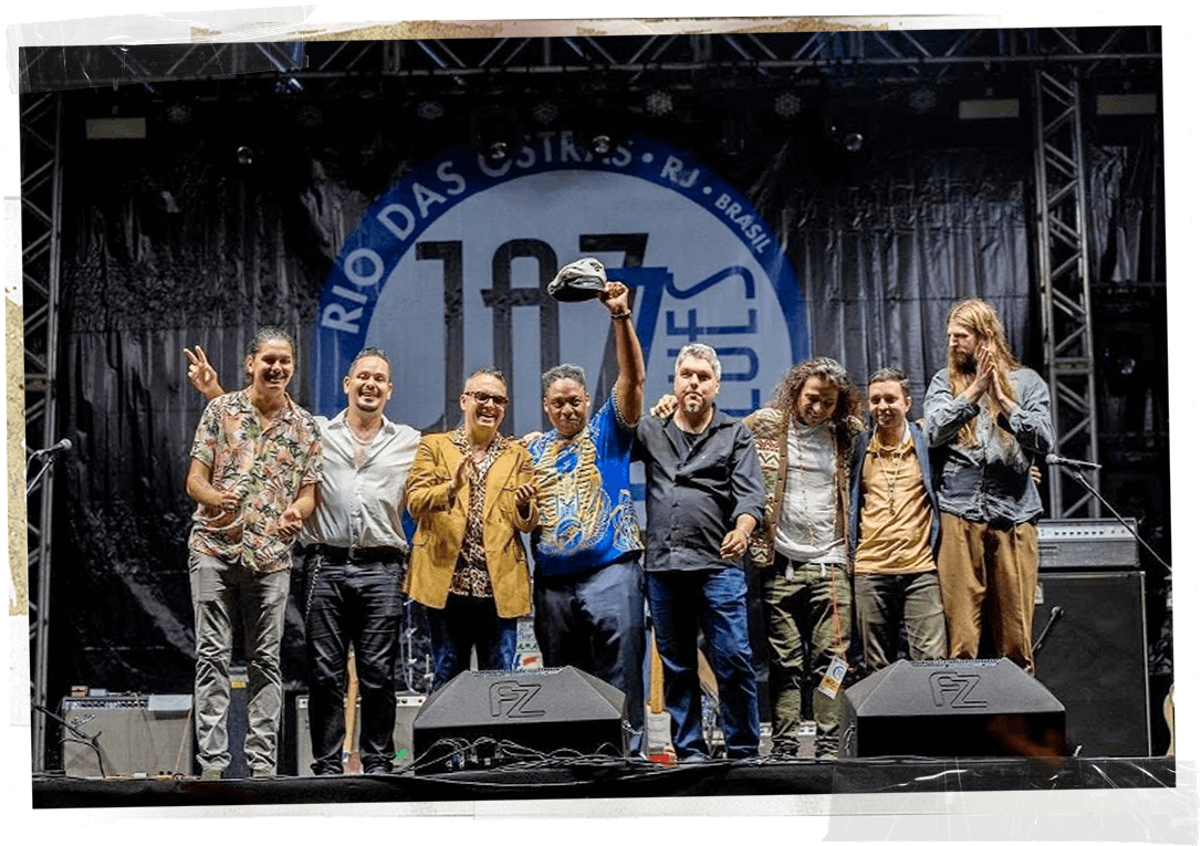 Vídeo novo: Alabama Mike & Simi Brothers - Think ao vivo em Rio das Ostras